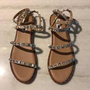 Steve Madden Travel Tan Studded Sandal
